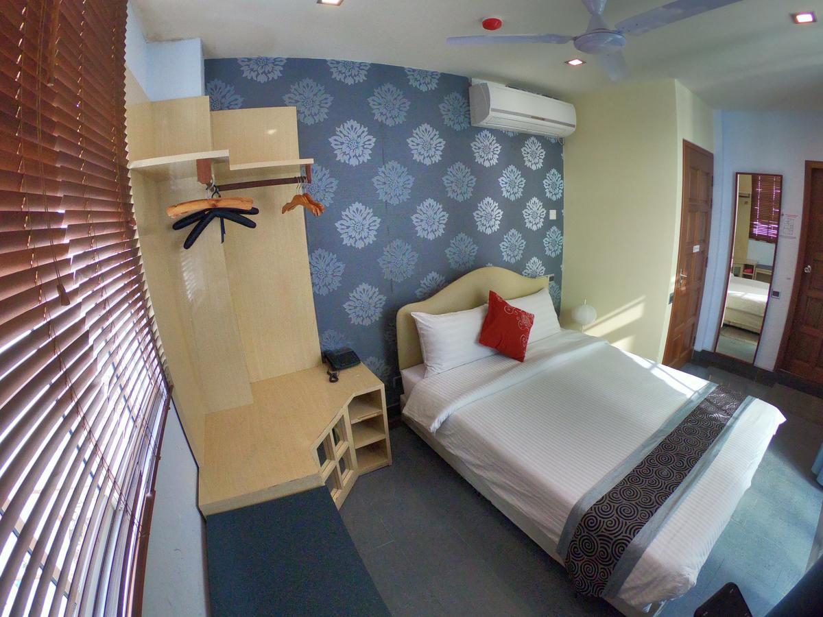 Lvis Boutique Hotel Male Room photo