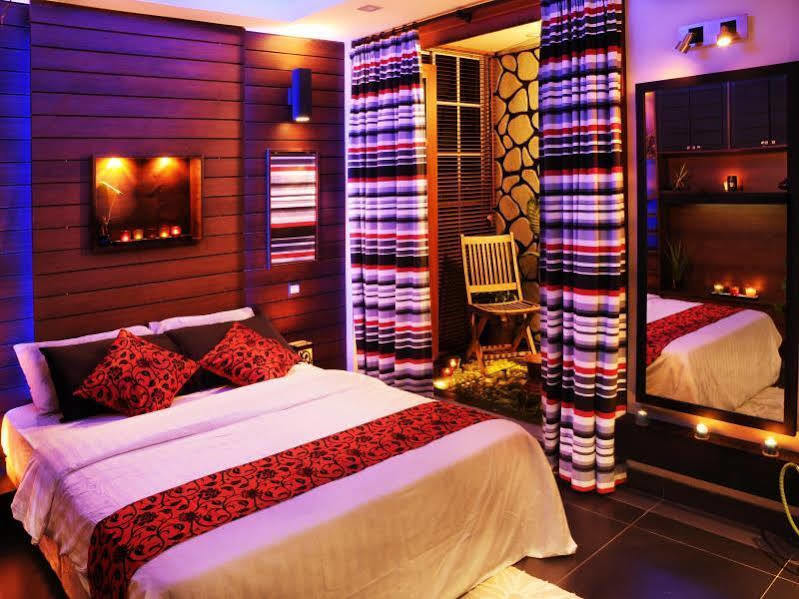 Lvis Boutique Hotel Male Exterior photo